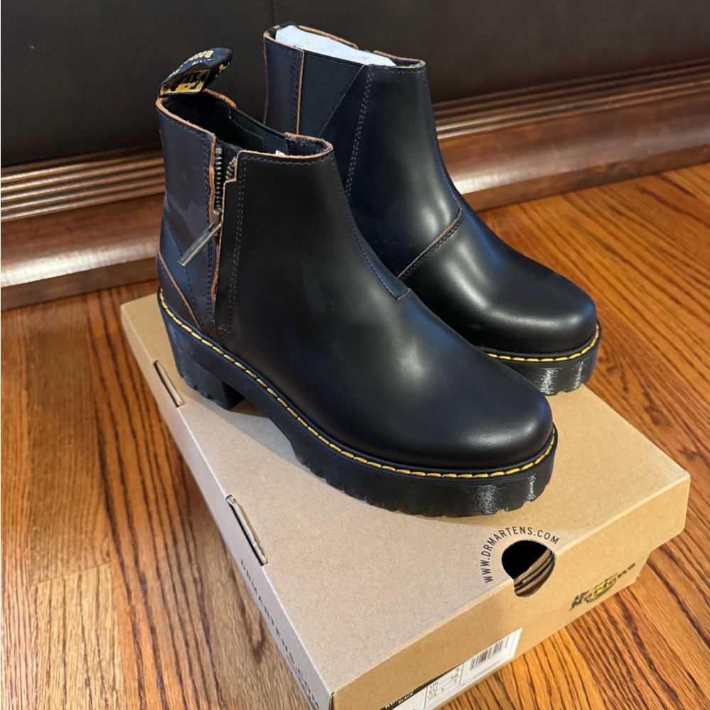 Dr. Martens Black Leather Chelsea Boots